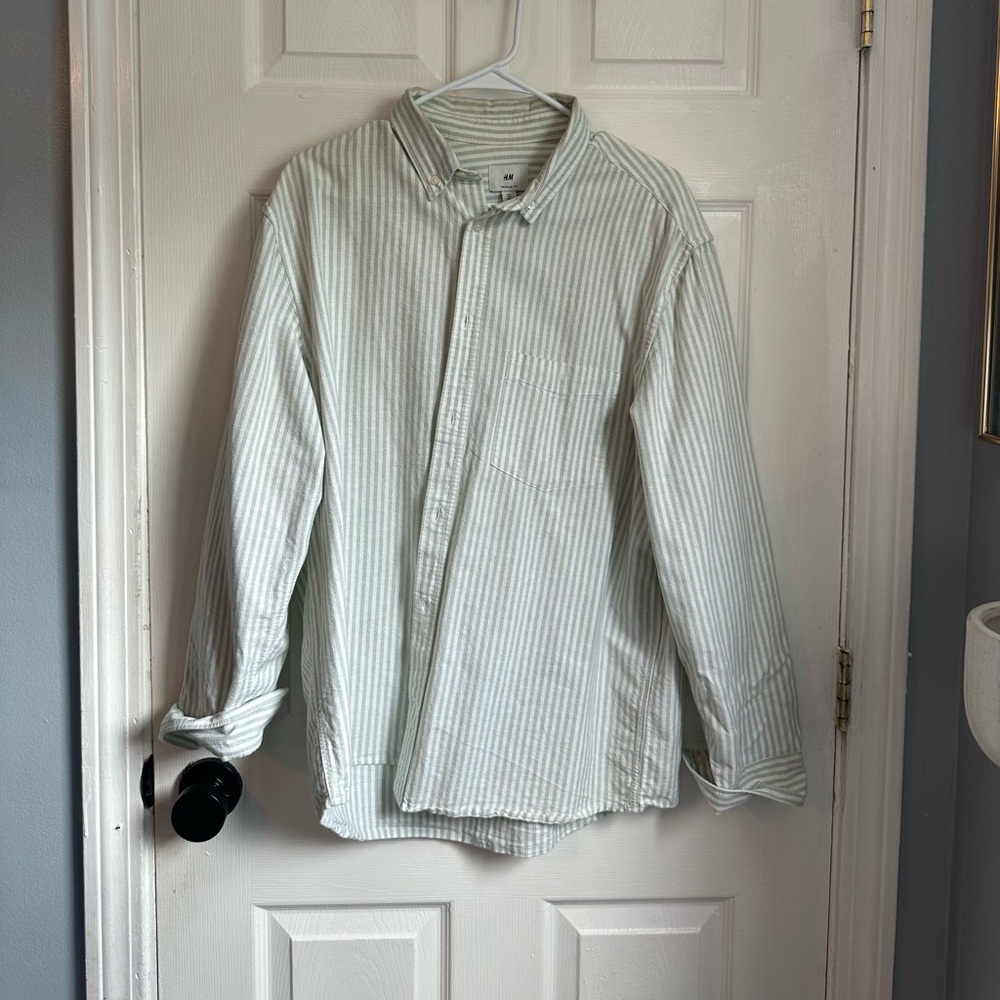 H&M button down stripes shirt